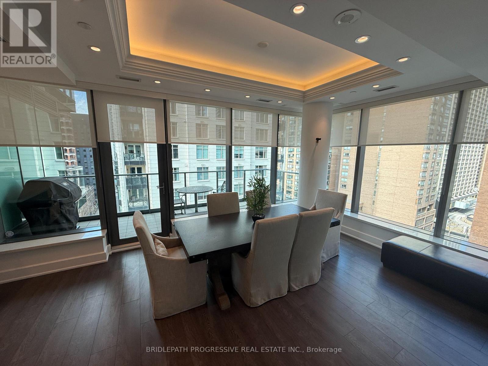 1102 - 77 Charles Street W, Toronto, Ontario  M5S 1K5 - Photo 6 - C11956213