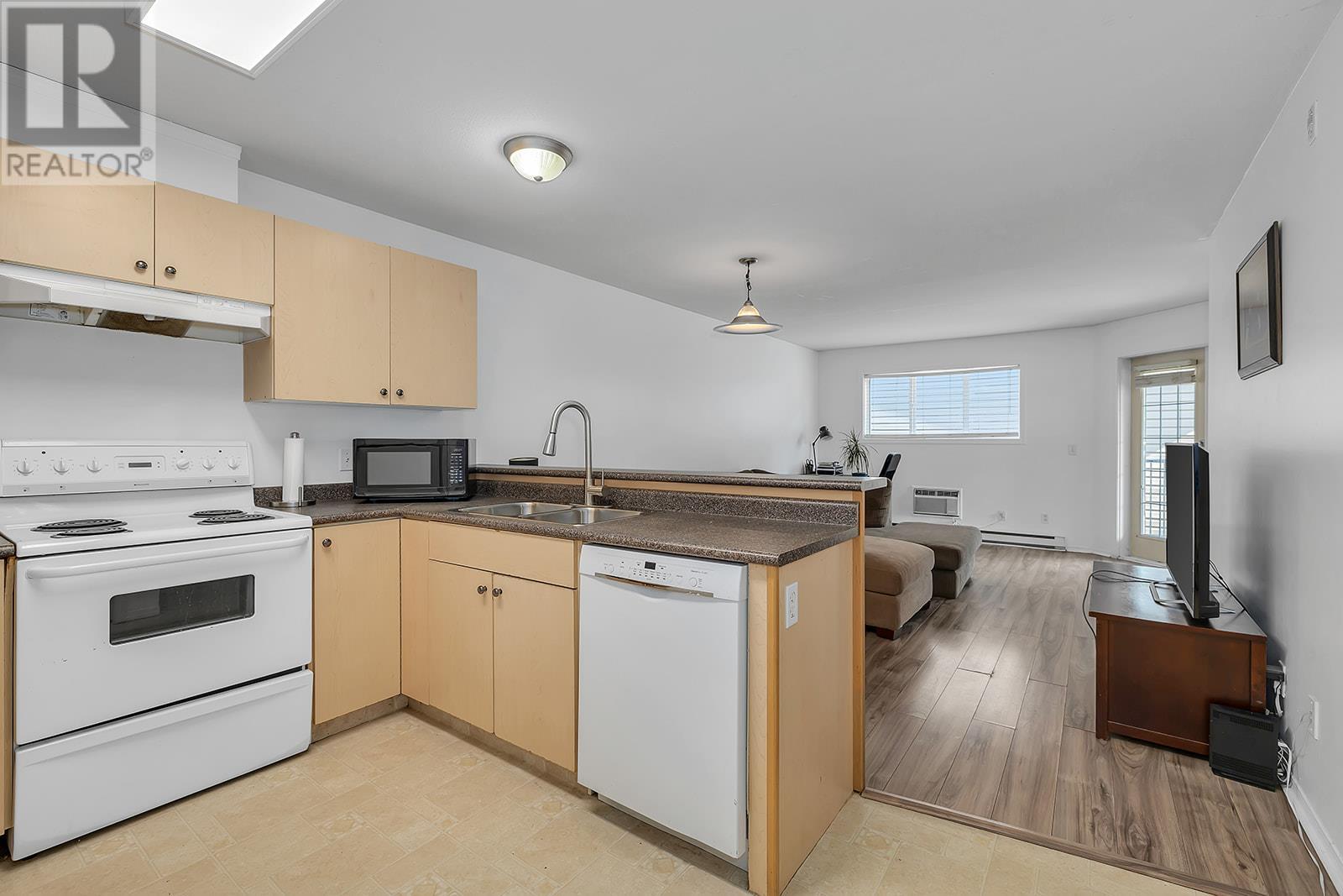 Property at 2733 Riffington Place Unit# 101 image 2