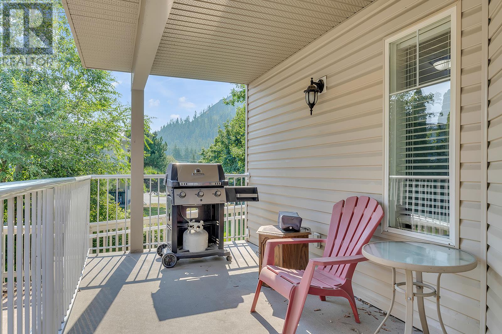 Property at 2733 Riffington Place Unit# 101 image 5