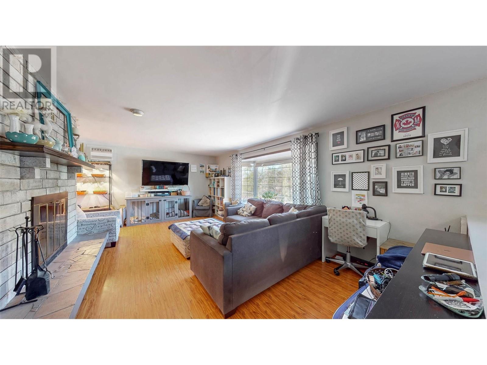 6743 Meadows Drive, Oliver, British Columbia  V0H 1T4 - Photo 3 - 10344515