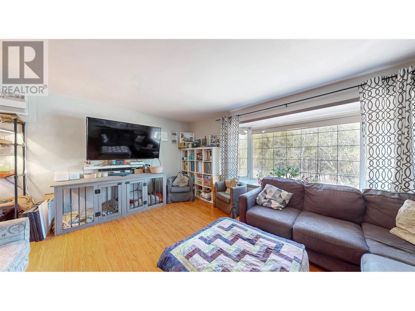 6743 Meadows Drive, Oliver, British Columbia  V0H 1T4 - Photo 4 - 10344515