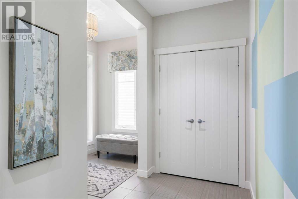 35 Cranarch Rise Se, Calgary, Alberta  T3M 1M3 - Photo 4 - A2200101