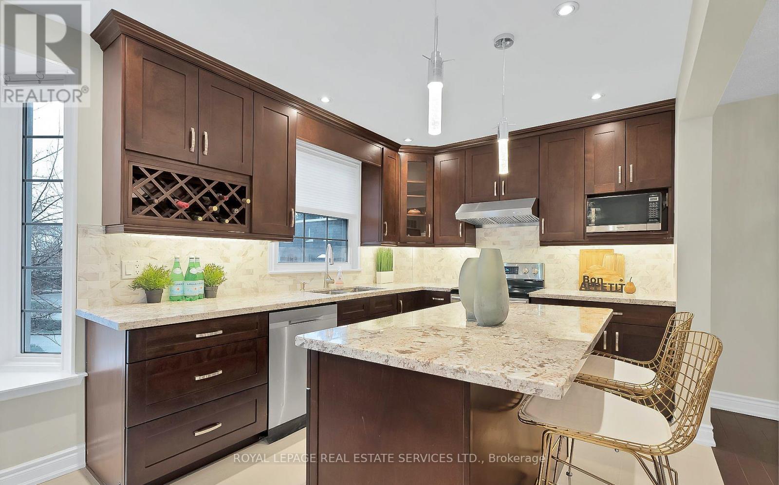 43 - 11 Stonedale Placeway, Toronto (Banbury-Don Mills), Ontario  M3B 1W2 - Photo 6 - C12105477