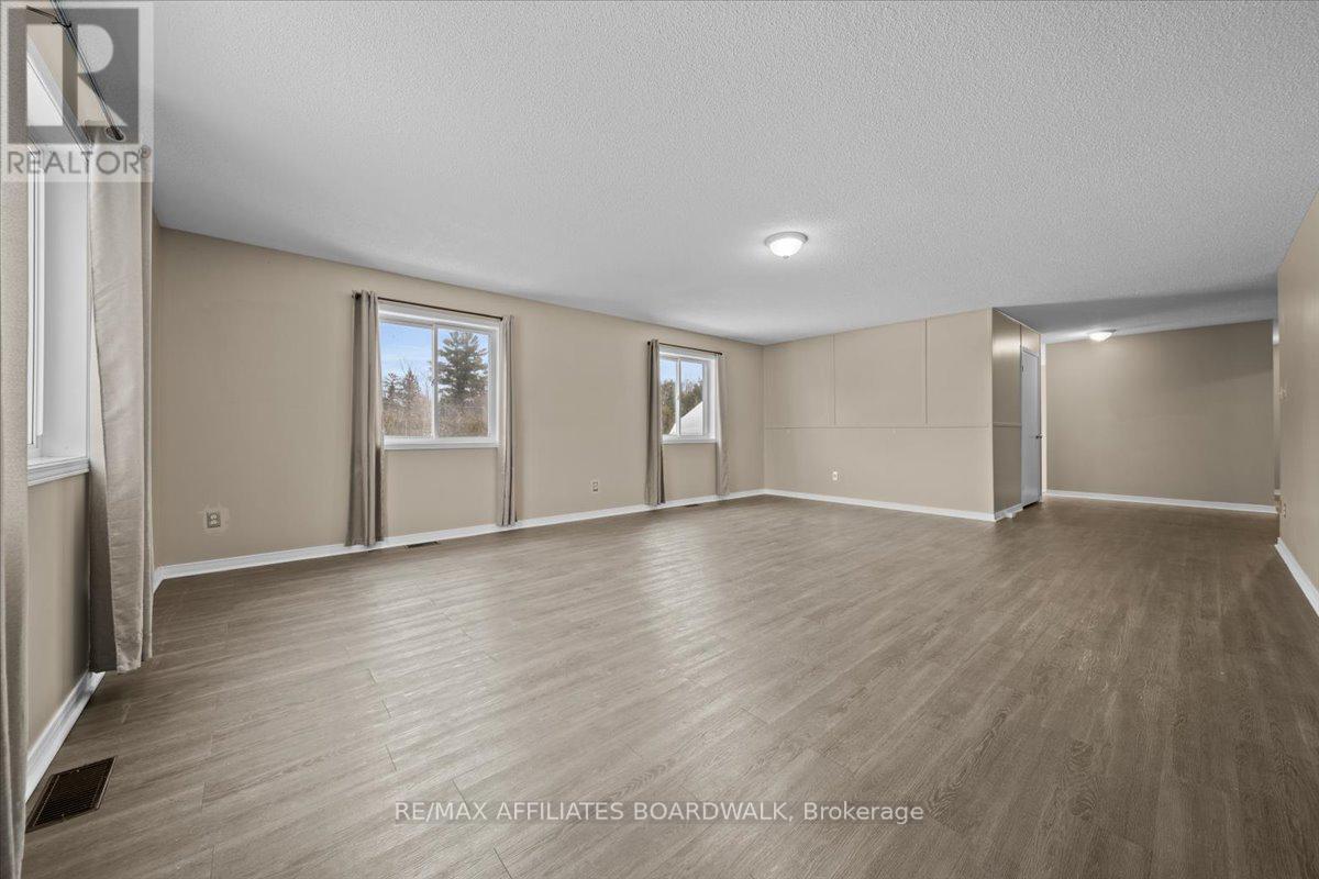 3360 Wilhaven Drive, Ottawa, Ontario  K4C 1K4 - Photo 10 - X12105468