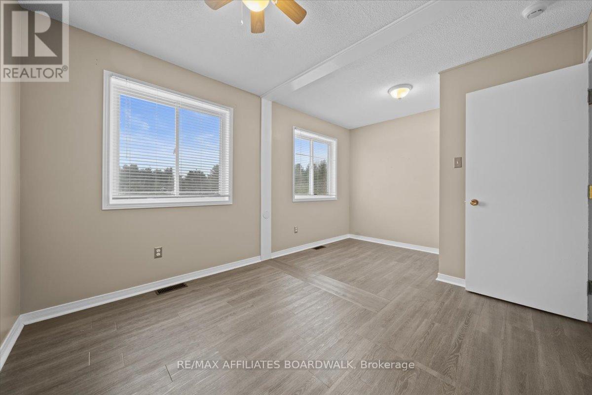 3360 Wilhaven Drive, Ottawa, Ontario  K4C 1K4 - Photo 14 - X12105468