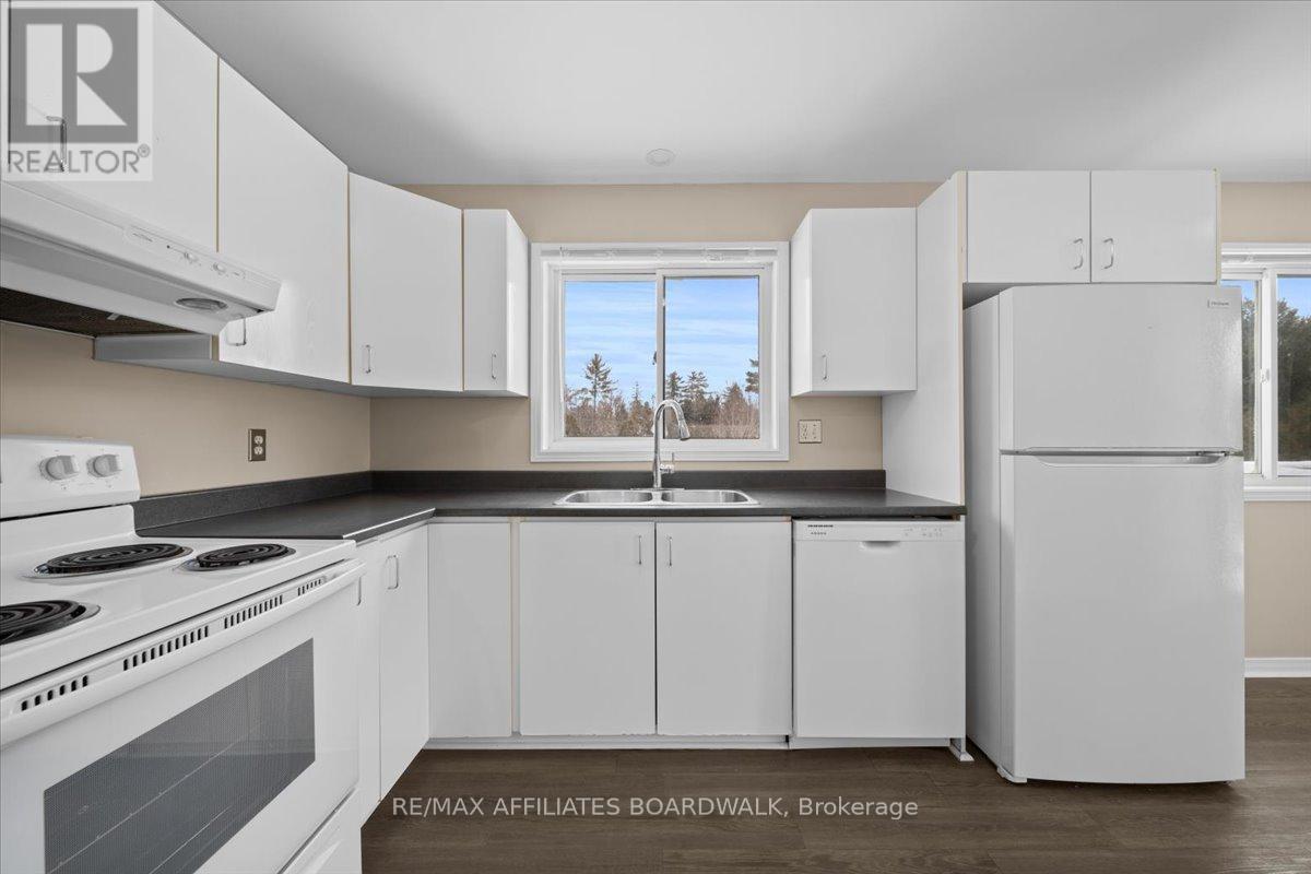 3360 Wilhaven Drive, Ottawa, Ontario  K4C 1K4 - Photo 22 - X12105468