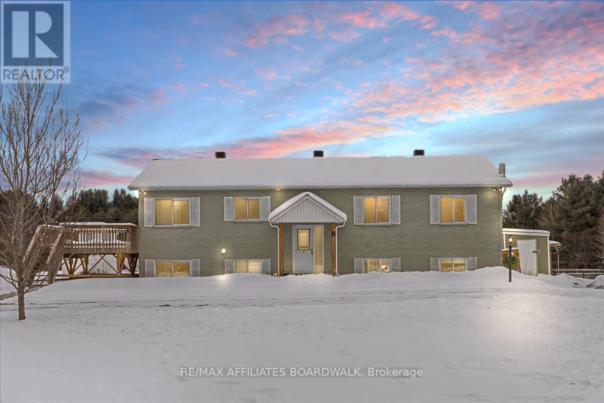 3360 Wilhaven Drive, Ottawa, Ontario  K4C 1K4 - Photo 7 - X12105468