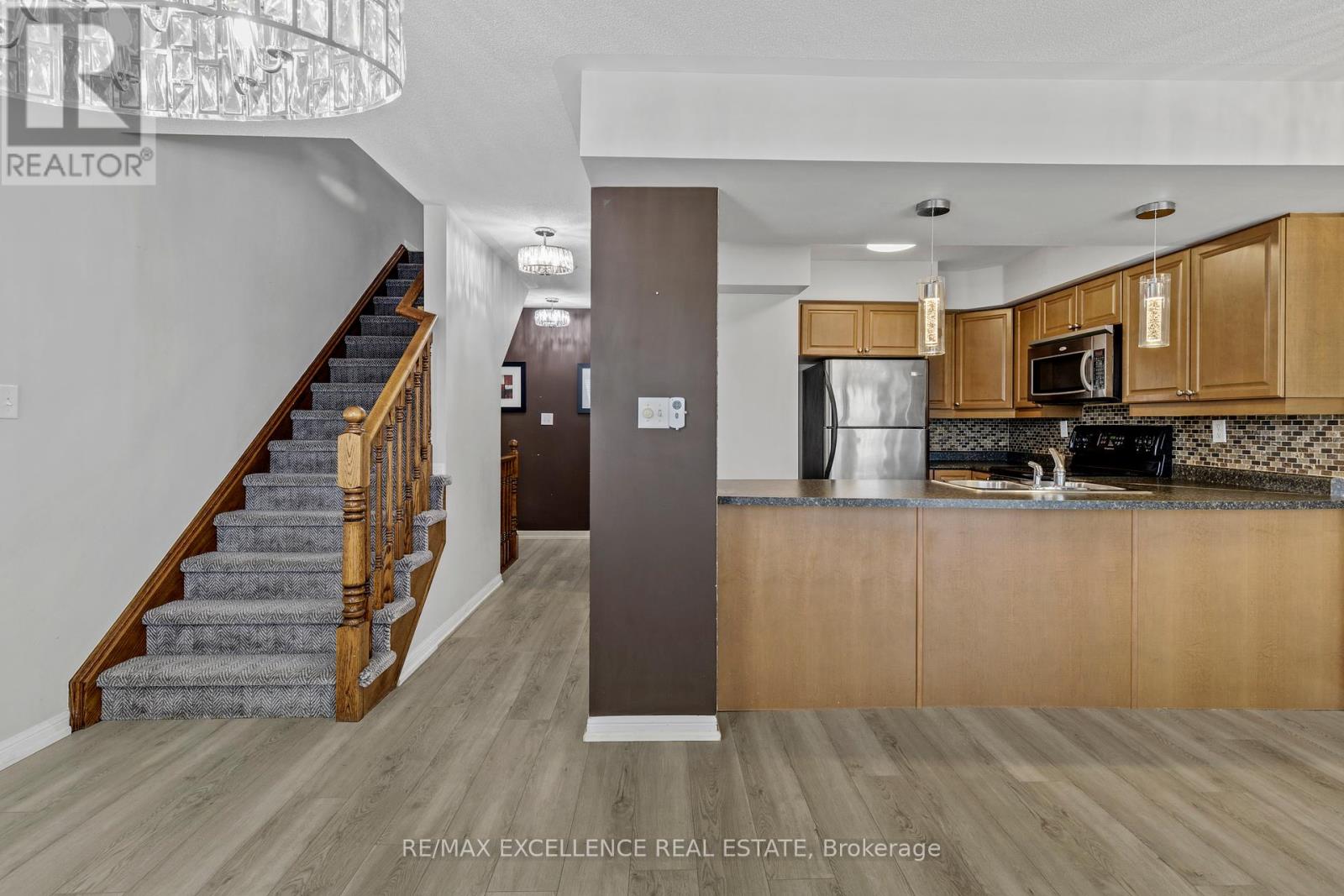 29 - 2614 Dashwood Drive, Oakville, Ontario  L6M 0K5 - Photo 12 - W12105474