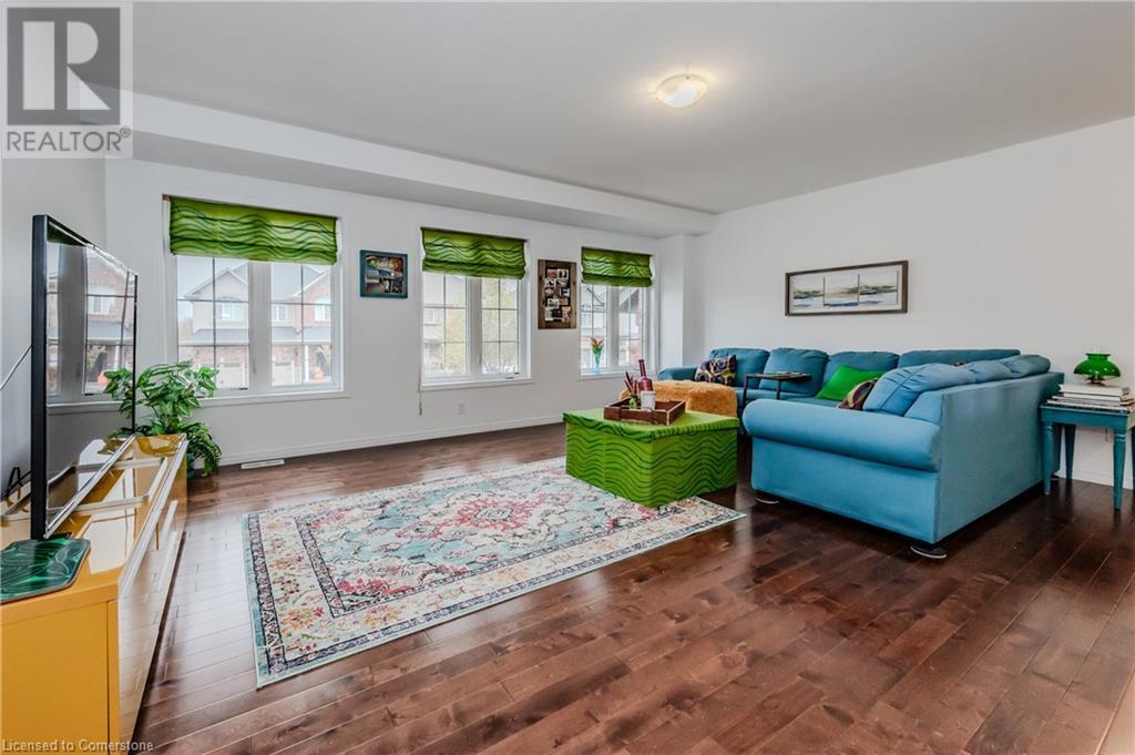 Property at 565 SUNDEW Drive image 5
