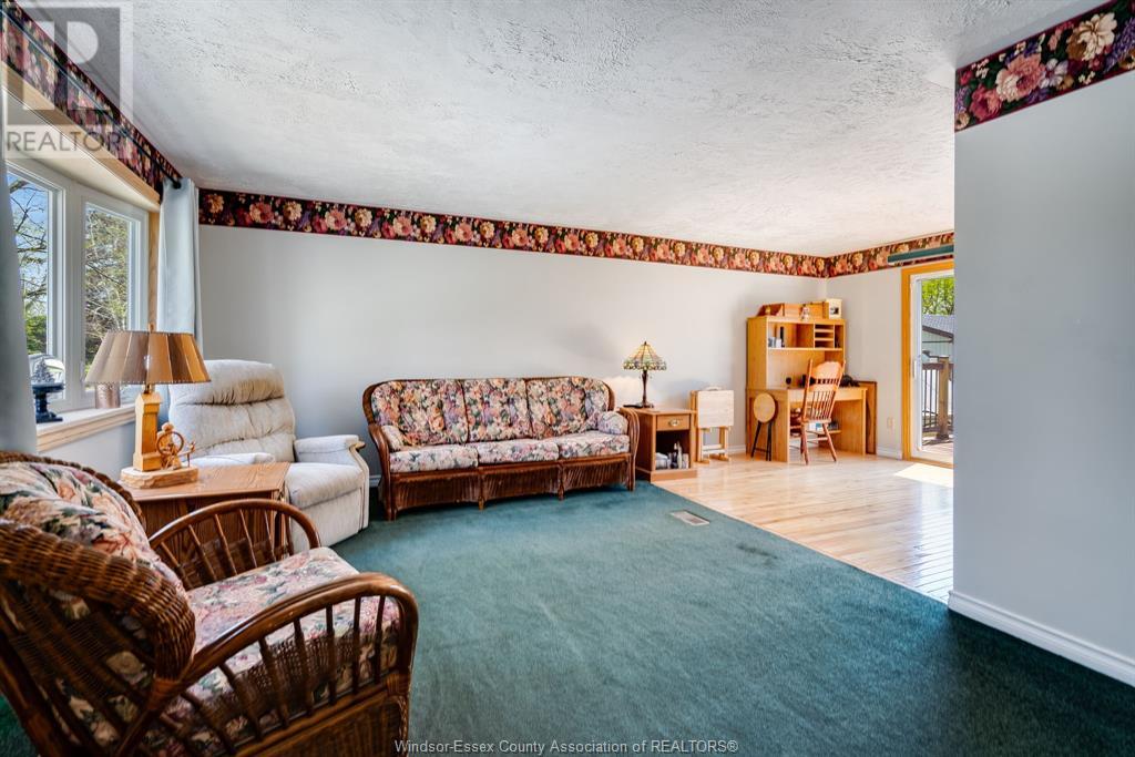 Property at 426 Victoria AVENUE image 3