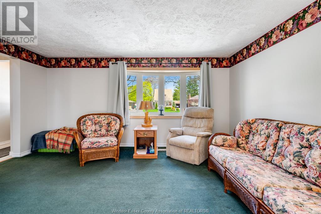 Property at 426 Victoria AVENUE image 4