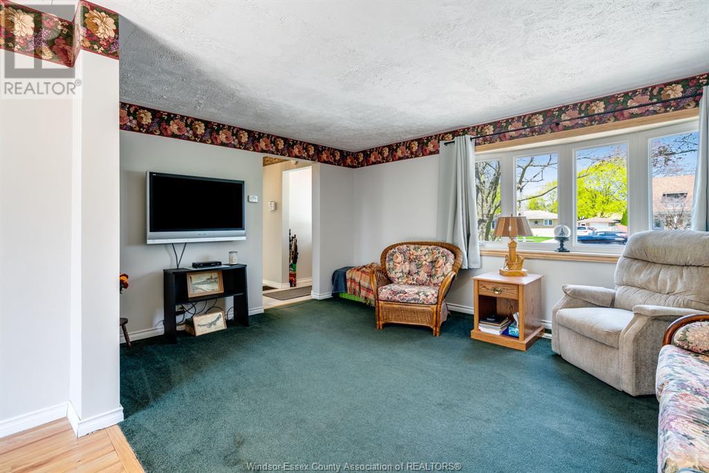 Property at 426 Victoria AVENUE image 5