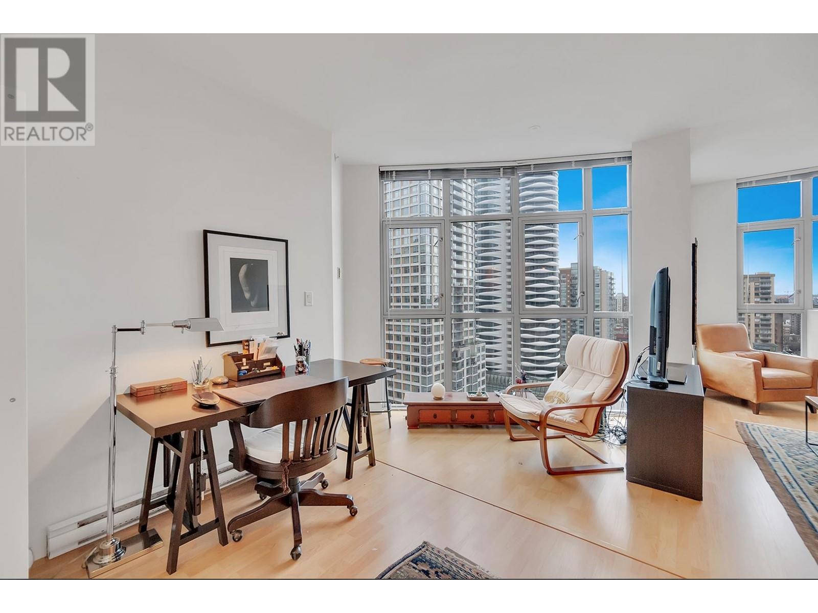 Listing Picture 9 of 18 : 1907 1050 SMITHE STREET, Vancouver / 溫哥華 - 魯藝地產 Yvonne Lu Group - MLS Medallion Club Member