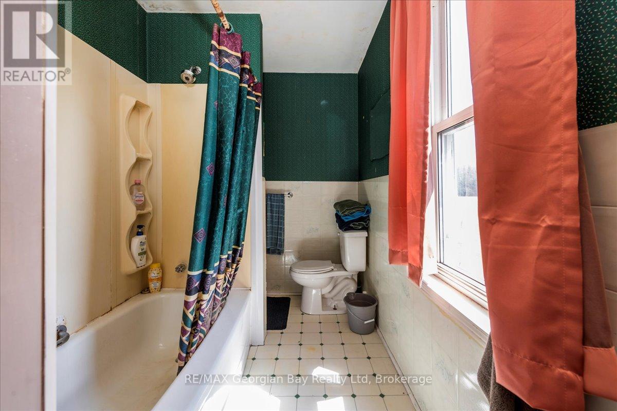 579 Marshall Road, Tiny, Ontario  L4R 0E3 - Photo 11 - S12105525