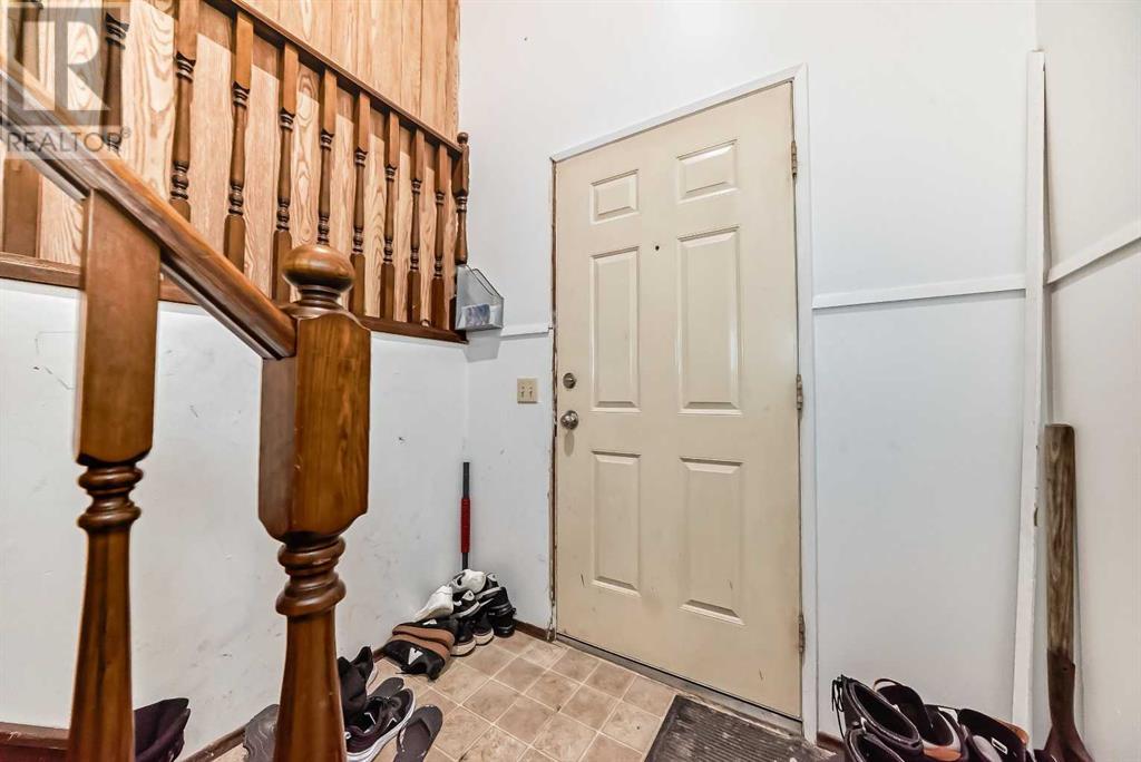 4023 44 Avenue Ne, Calgary, Alberta  T1Y 6G6 - Photo 3 - A2192226