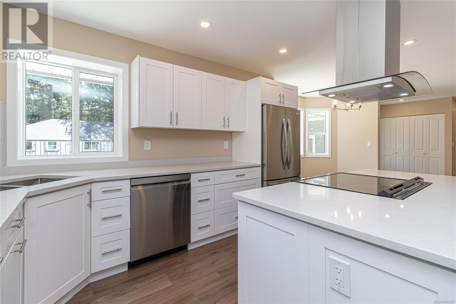 Property at 2582 Shawnigan Lake Rd image 2
