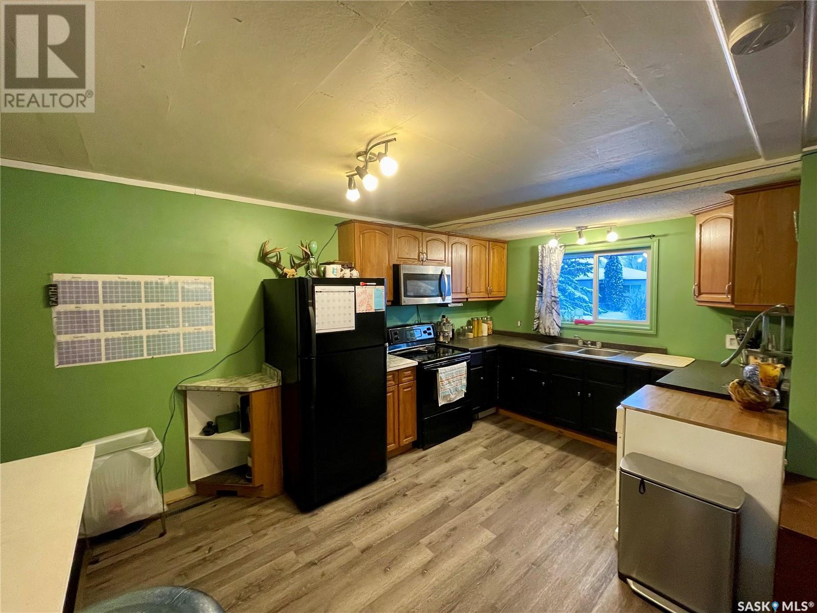 319 6th Avenue W, Biggar, Saskatchewan  S0K 0M0 - Photo 5 - SK003757