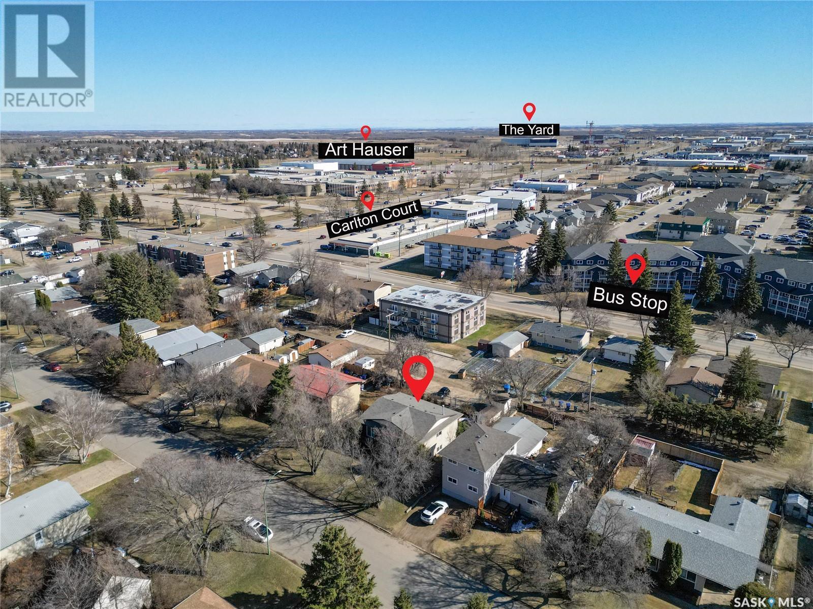 Property at 533 27th STREET E image 2