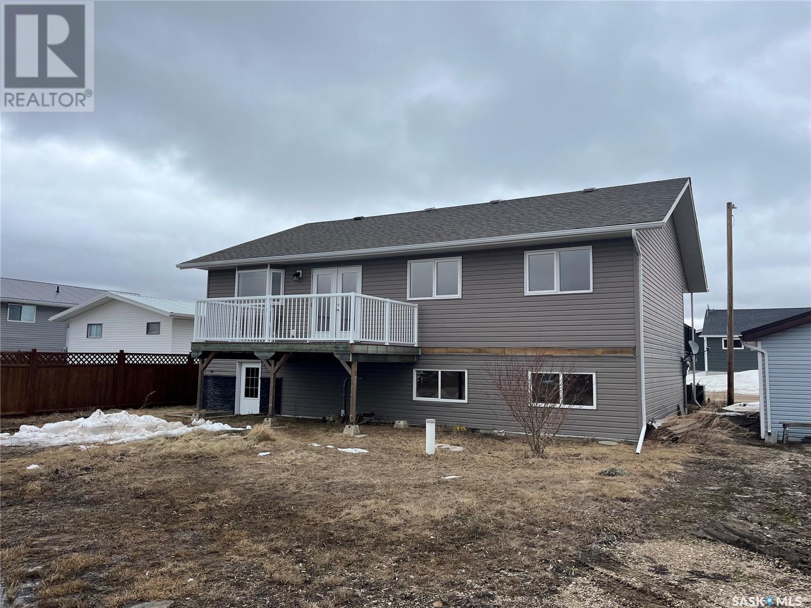 Property at 227 Lakeshore DRIVE image 2