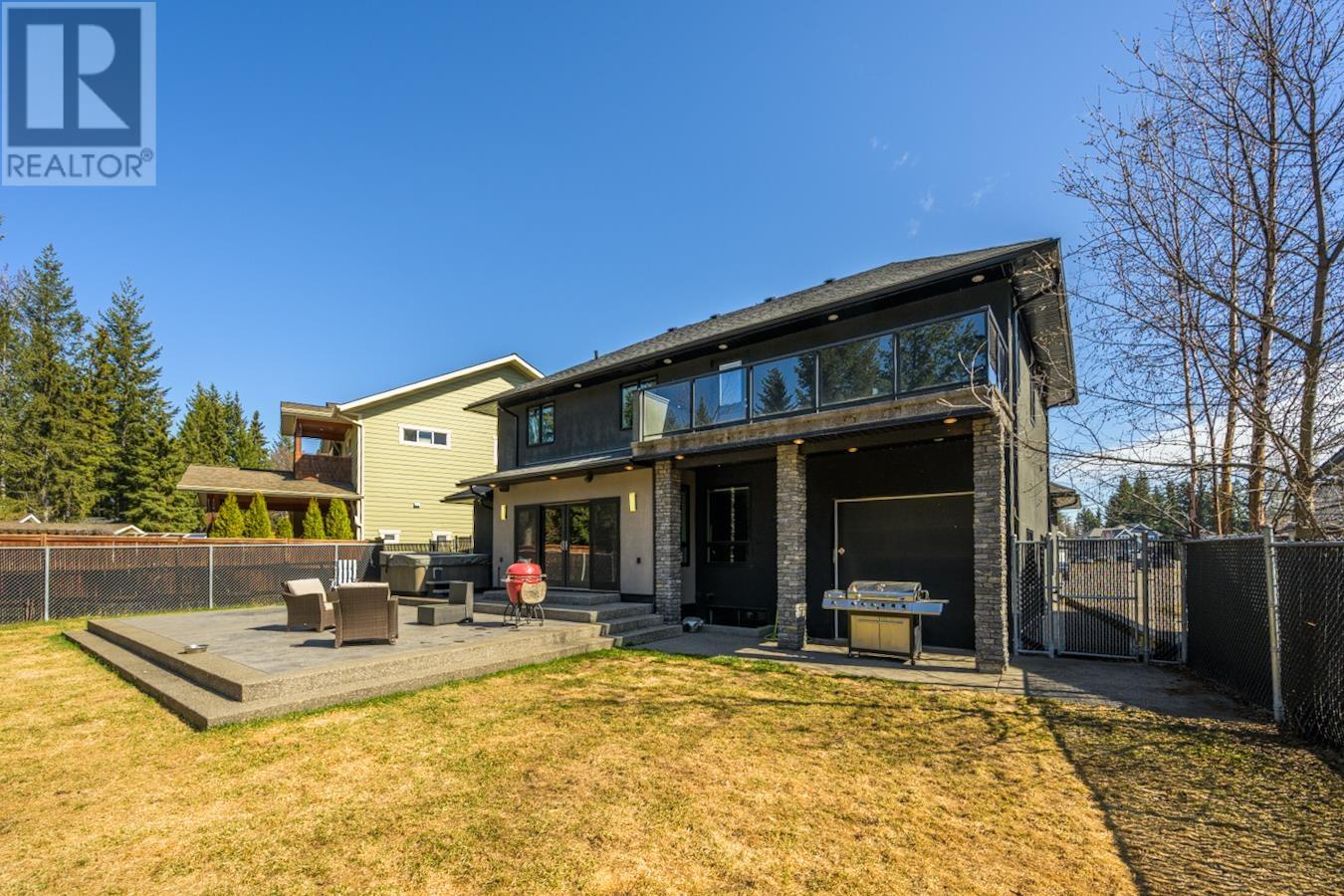 Property at 7645 LOEDEL CRESCENT image 3