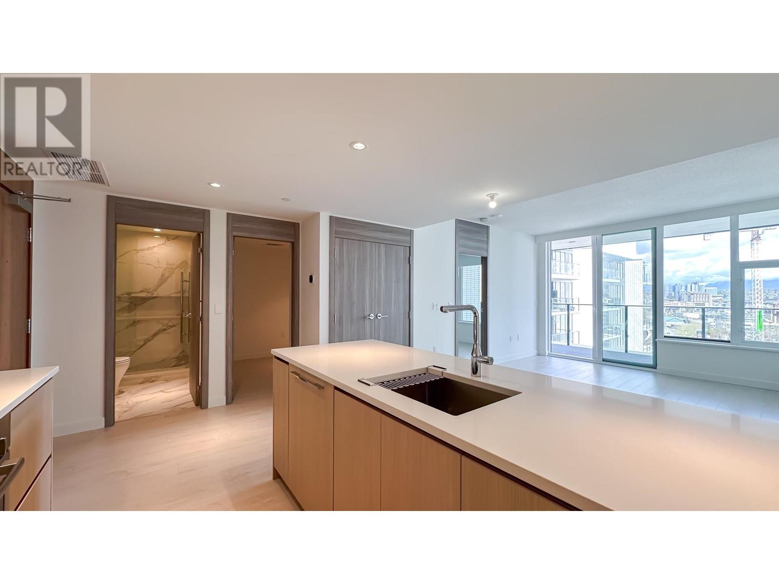 1112 8611 Hazelbridge Way, Richmond, British Columbia  V6X 0W8 - Photo 1 - R2994263