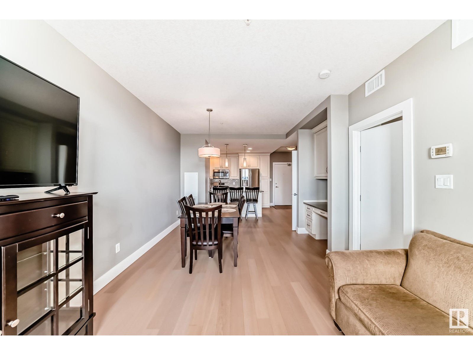 Property at #506 11080 ELLERSLIE RD SW image 4