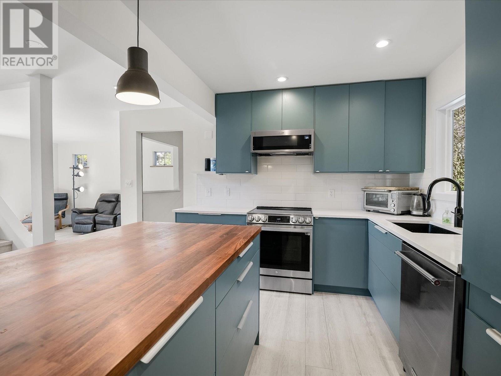 Property at 40624 PERTH DRIVE image 1
