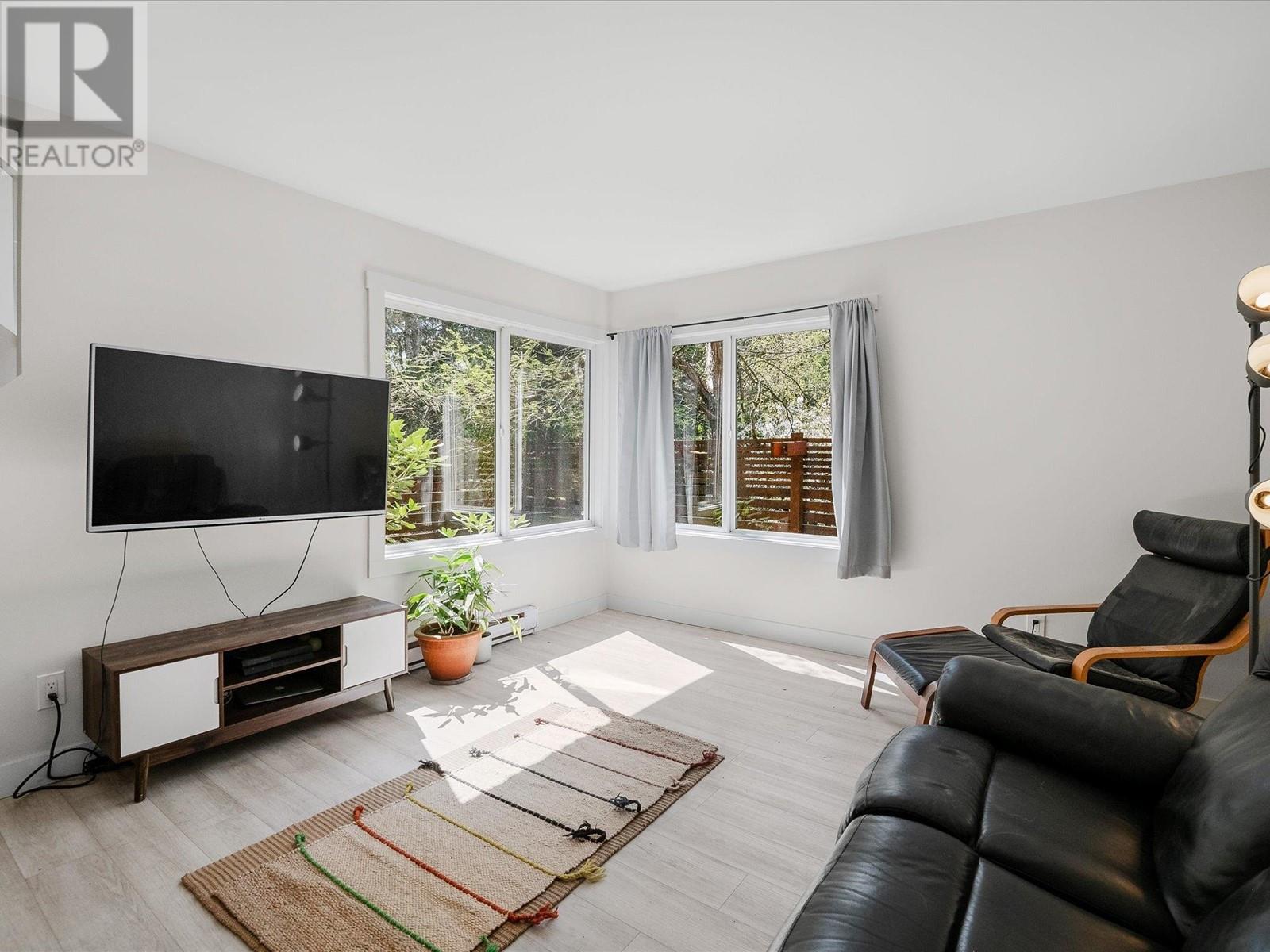 Property at 40624 PERTH DRIVE image 4