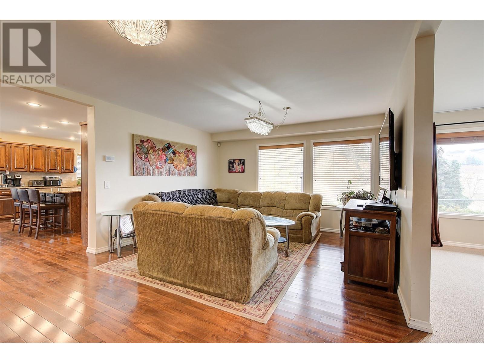 3310 Mathews Road, Kelowna, British Columbia  V1W 4C4 - Photo 15 - 10344902