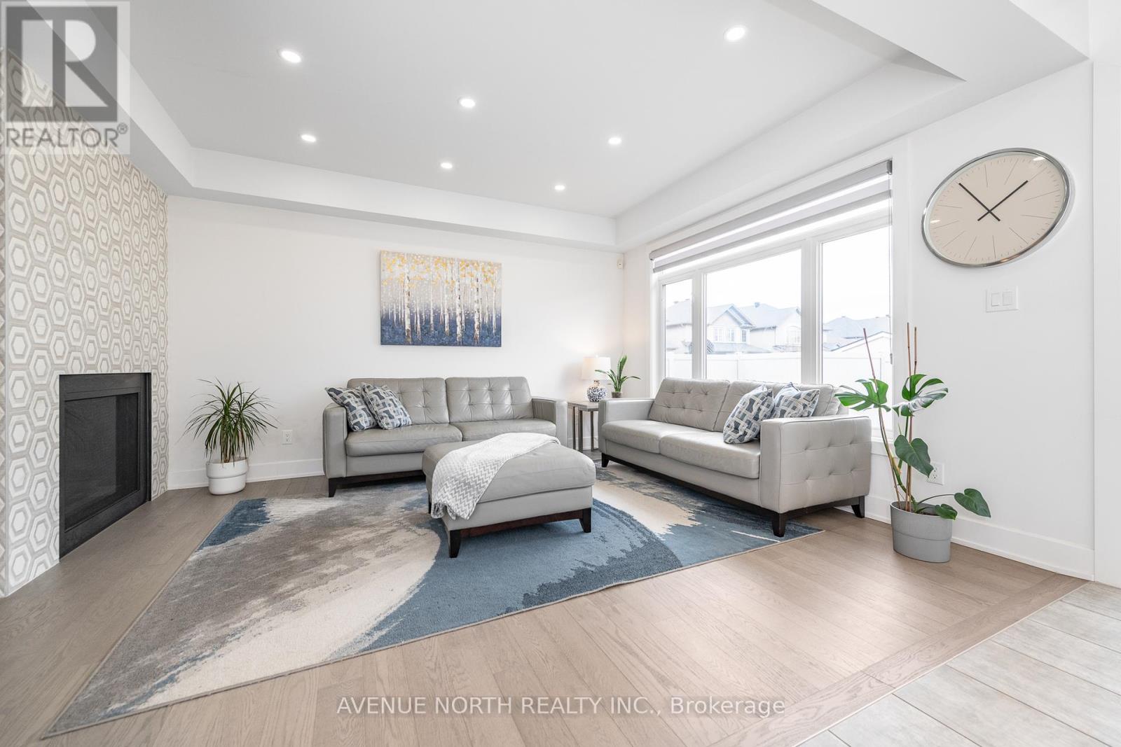 736 Fiddlehead Street, Ottawa, Ontario  K1T 0L3 - Photo 14 - X12105625