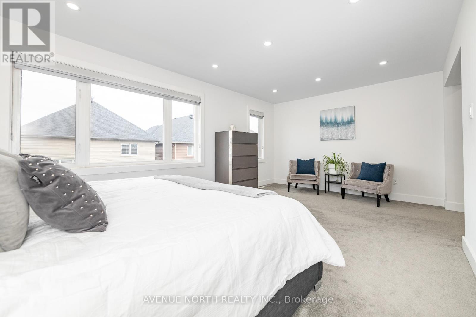 736 Fiddlehead Street, Ottawa, Ontario  K1T 0L3 - Photo 28 - X12105625