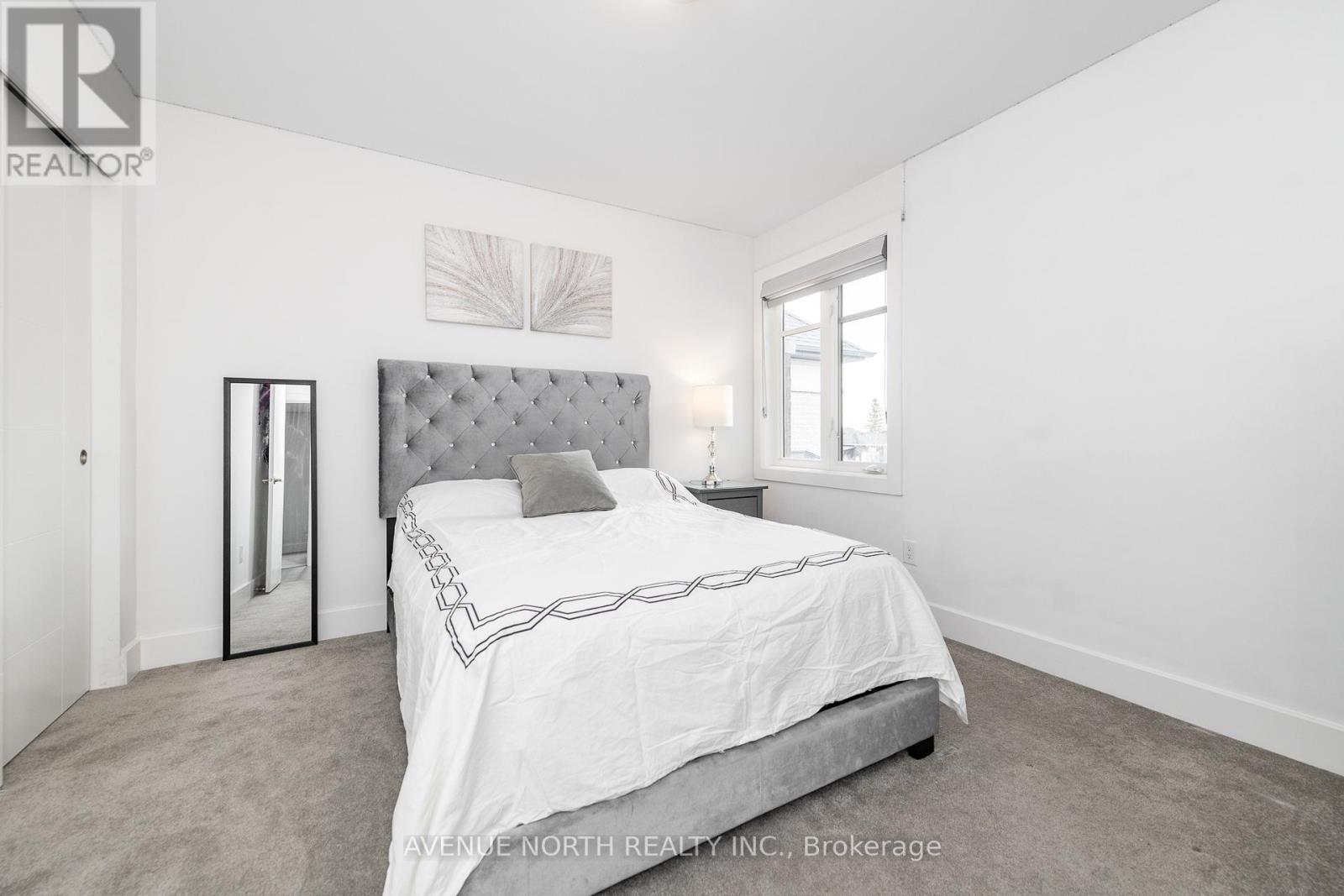 736 Fiddlehead Street, Ottawa, Ontario  K1T 0L3 - Photo 33 - X12105625