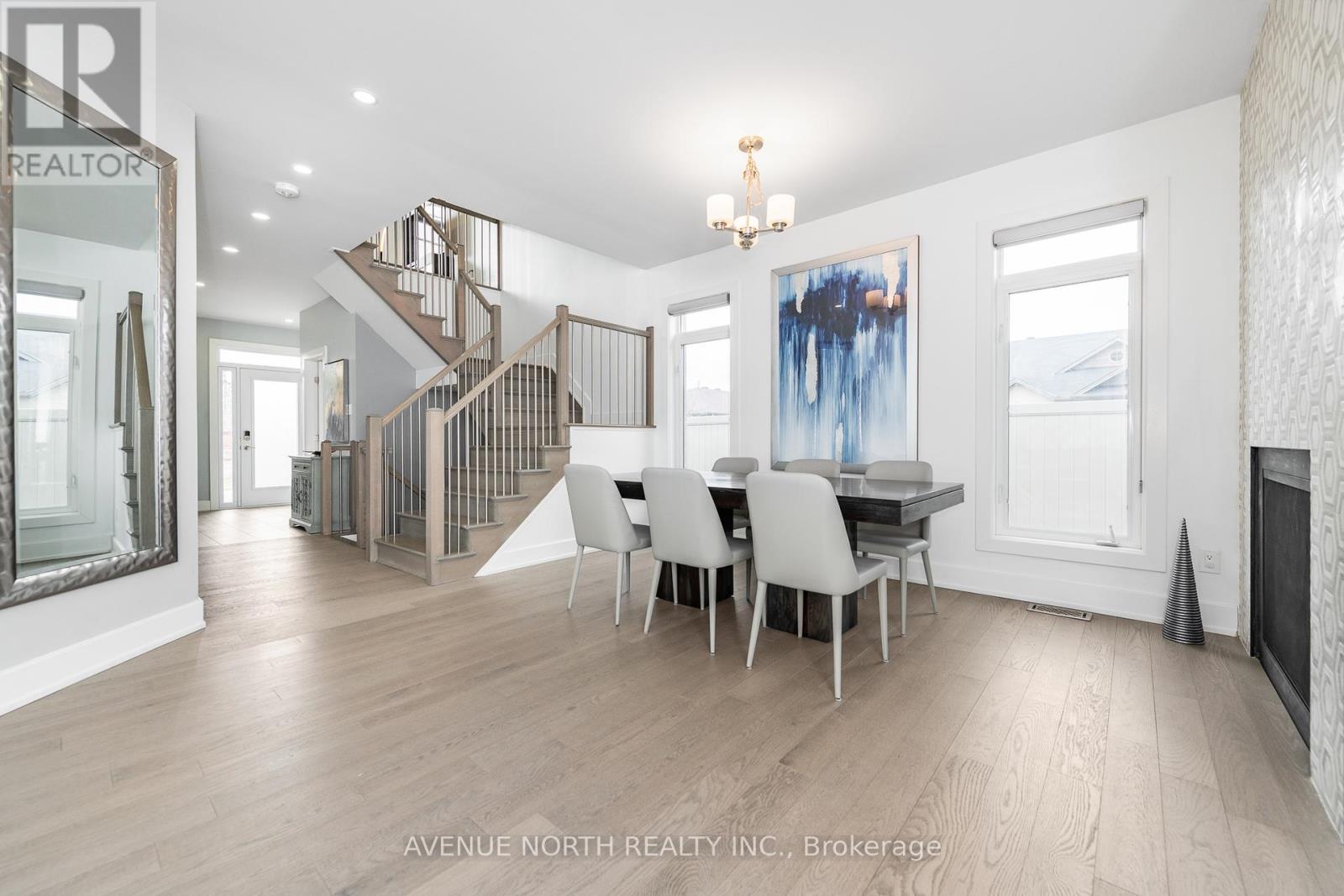 736 Fiddlehead Street, Ottawa, Ontario  K1T 0L3 - Photo 9 - X12105625