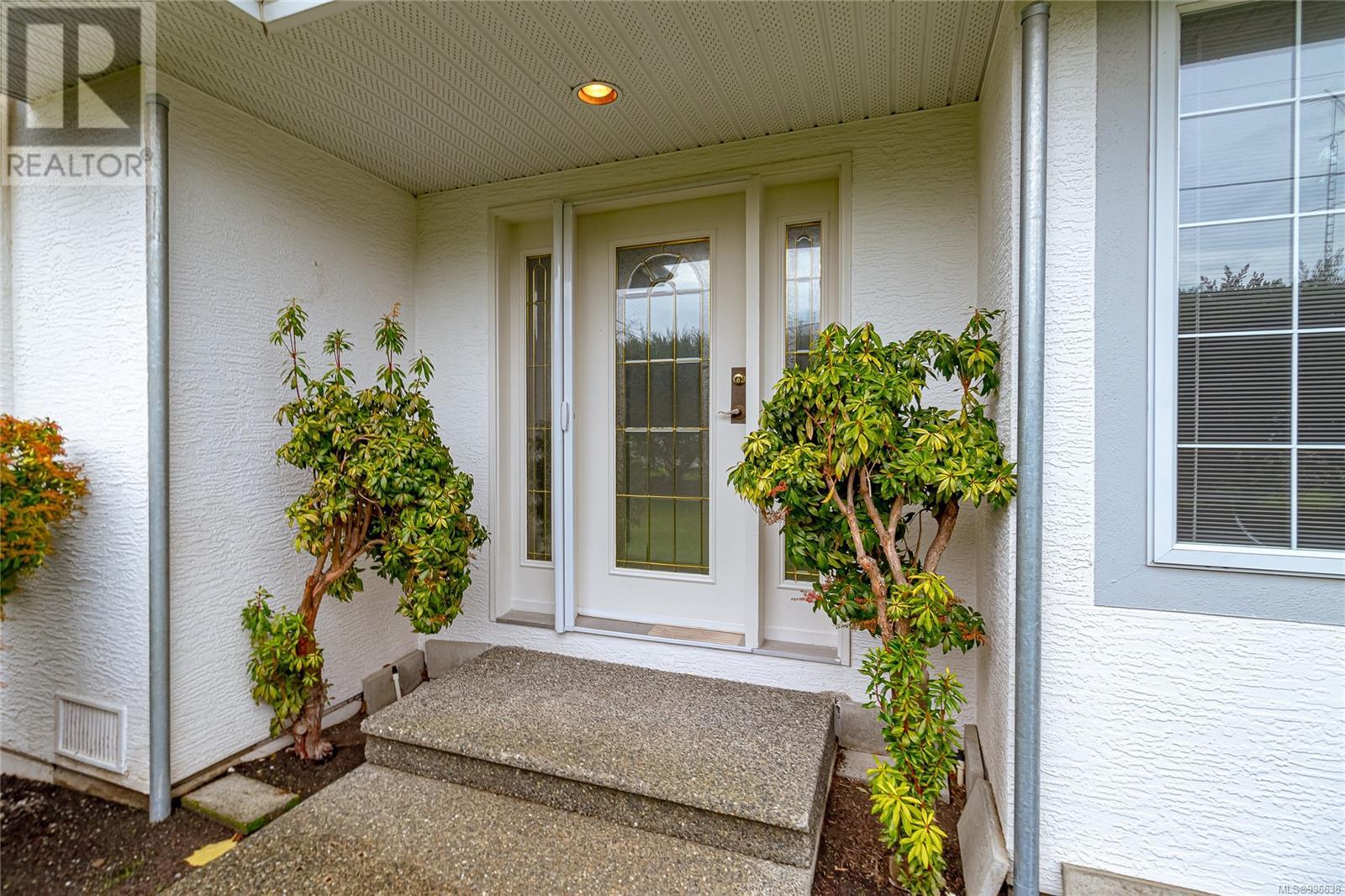 Property at 10227 Fifth St image 4