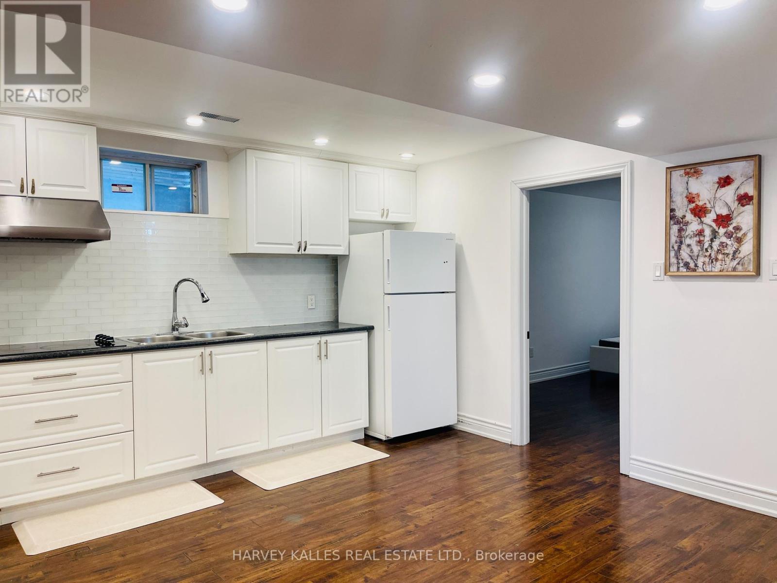 Lower - 394 Caledonia Road, Toronto, Ontario  M6E 4T8 - Photo 3 - W12105624