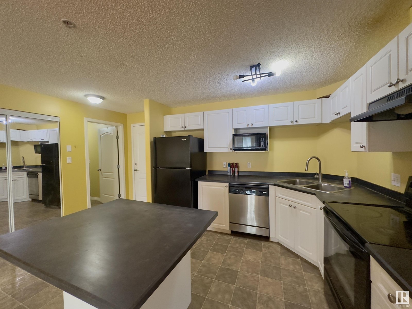 Property at #1104 7339 SOUTH TERWILLEGAR DR NW image 5