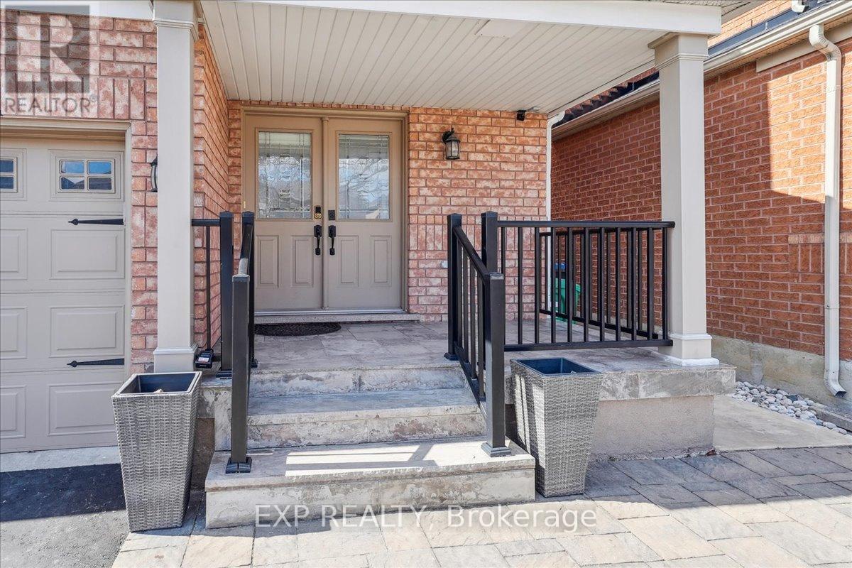 Property at 18 RACCOON STREET image 3