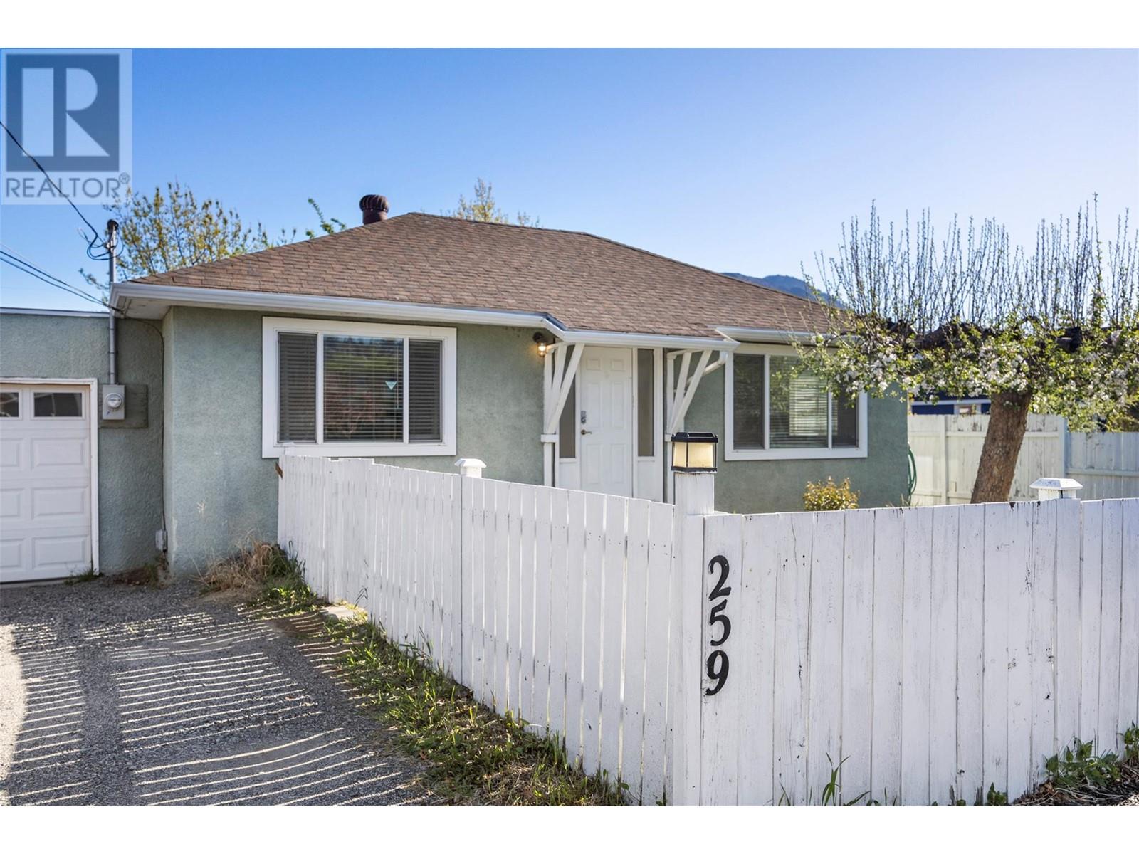 Property at 259 LARCH Avenue image 3