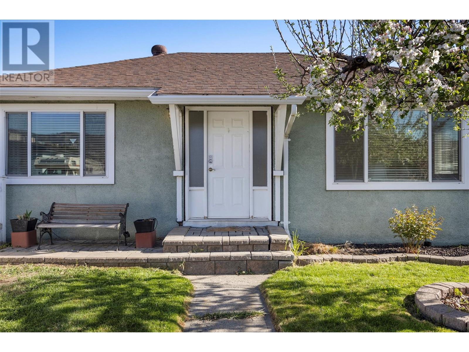 Property at 259 LARCH Avenue image 4