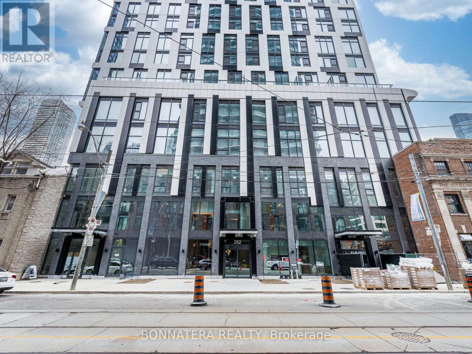 1503 - 252 Church Street, Toronto, Ontario  M5B 1Z2 - Photo 2 - C12105655