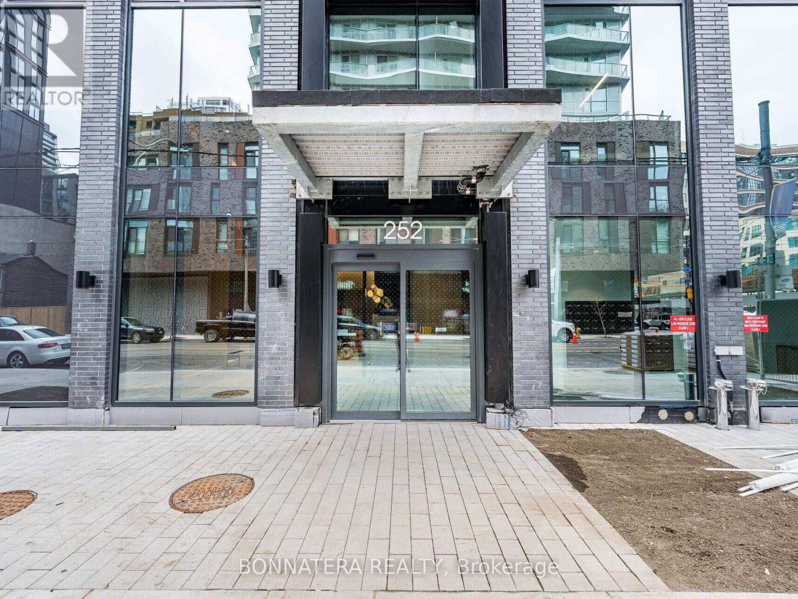 1503 - 252 Church Street, Toronto, Ontario  M5B 1Z2 - Photo 4 - C12105655