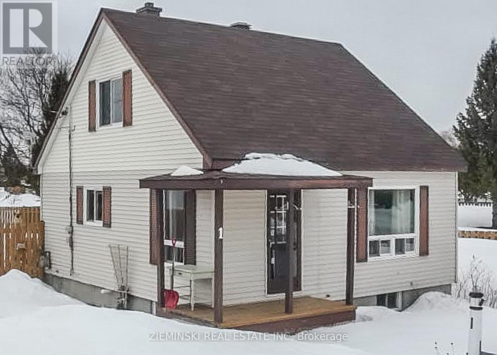 1 BOWMAN AVENUE, Black River Matheson, Ontario