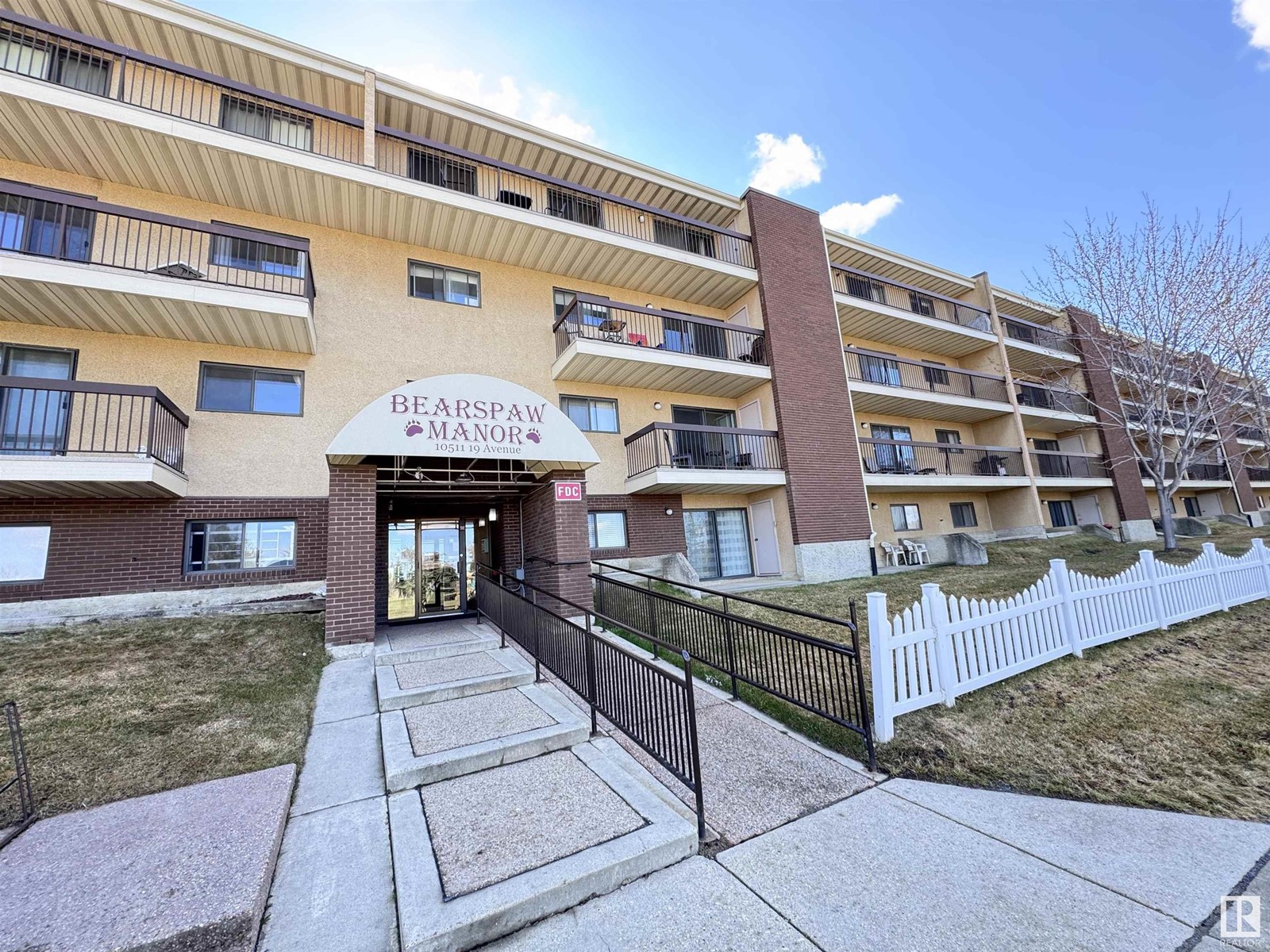 Property at #110 10511 19 AV NW image 1
