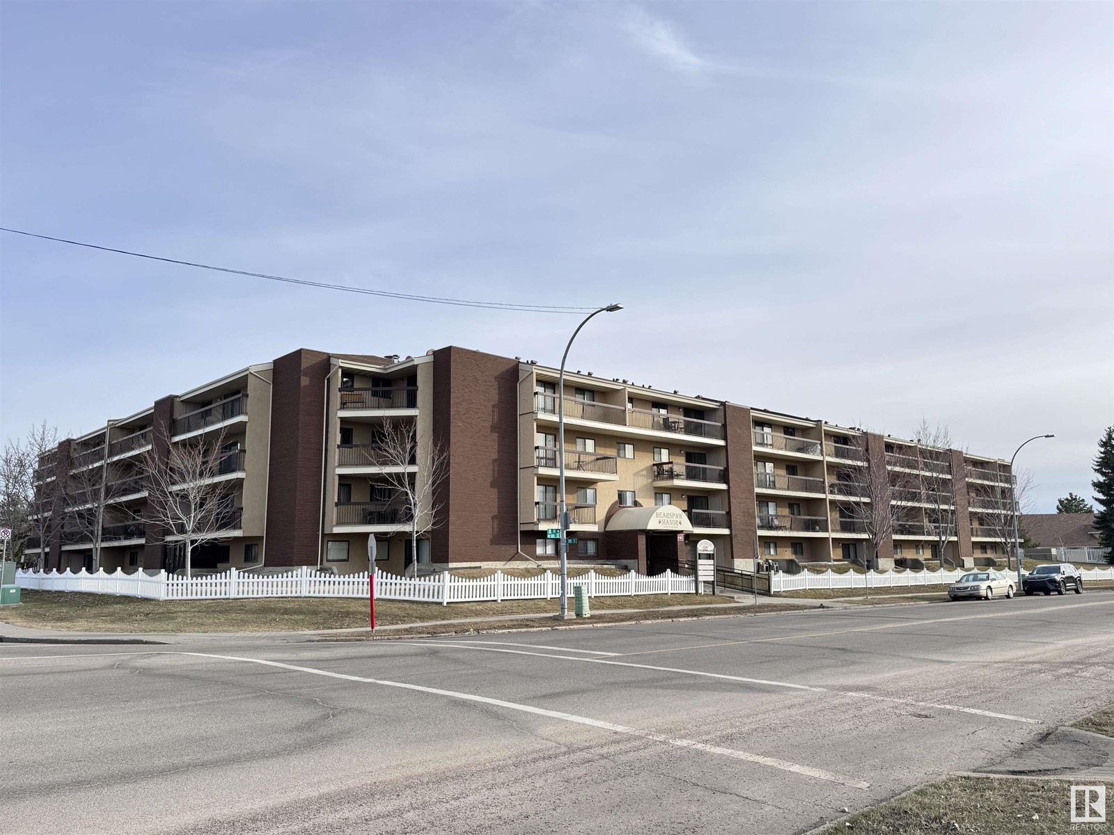 Property at #110 10511 19 AV NW image 3