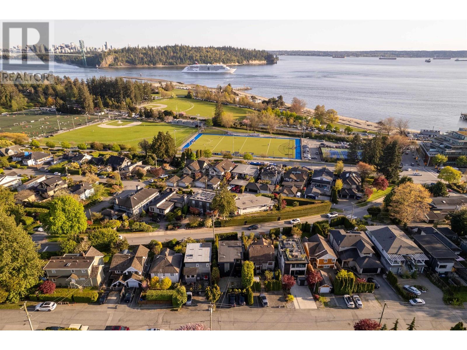 1235 Keith Road, West Vancouver, British Columbia  V7T 1N1 - Photo 24 - R2993150