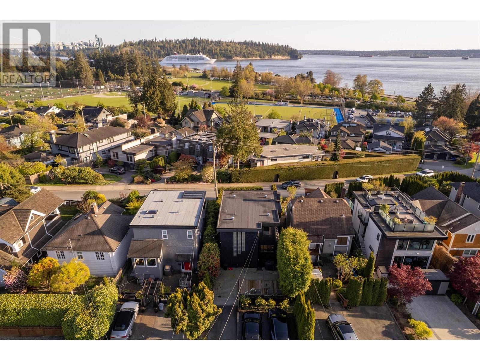 1235 Keith Road, West Vancouver, British Columbia  V7T 1N1 - Photo 23 - R2993150