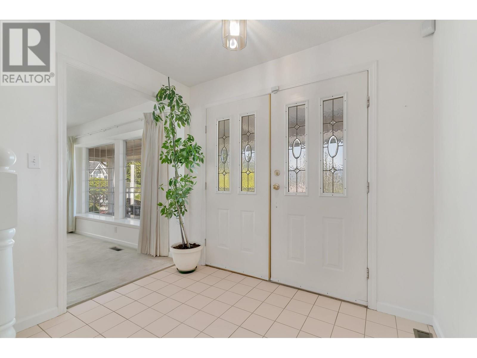 Property at 575 CLEARWATER WAY image 2