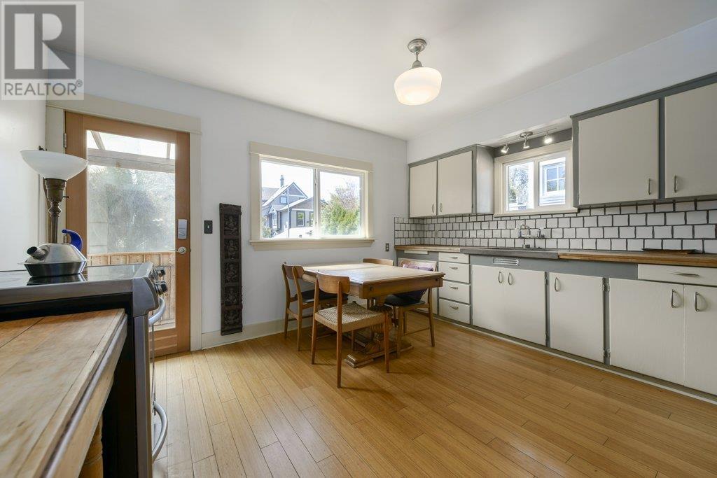 Property at 104 E 24 AVENUE image 5