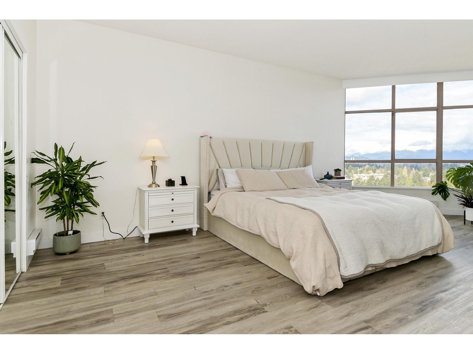 2004 14881 103a Avenue, Surrey, British Columbia  V3R 0M5 - Photo 13 - R2994565