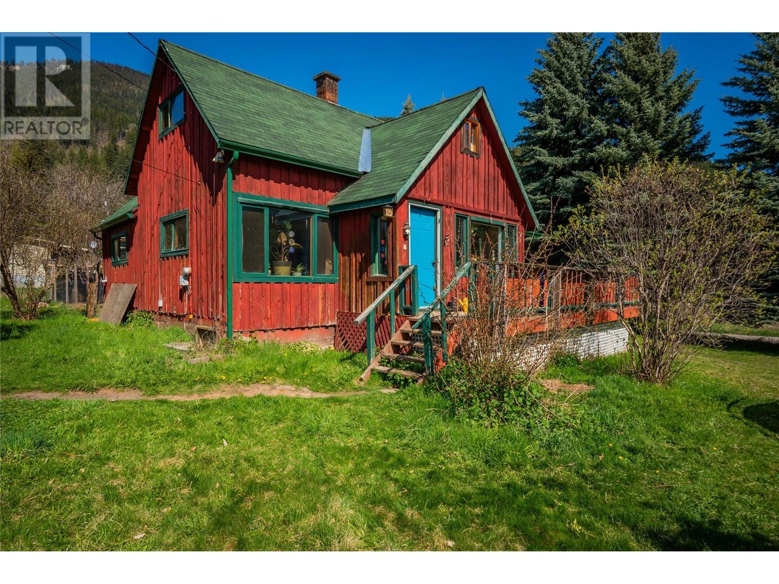 131 Washington Street N, Kaslo, British Columbia